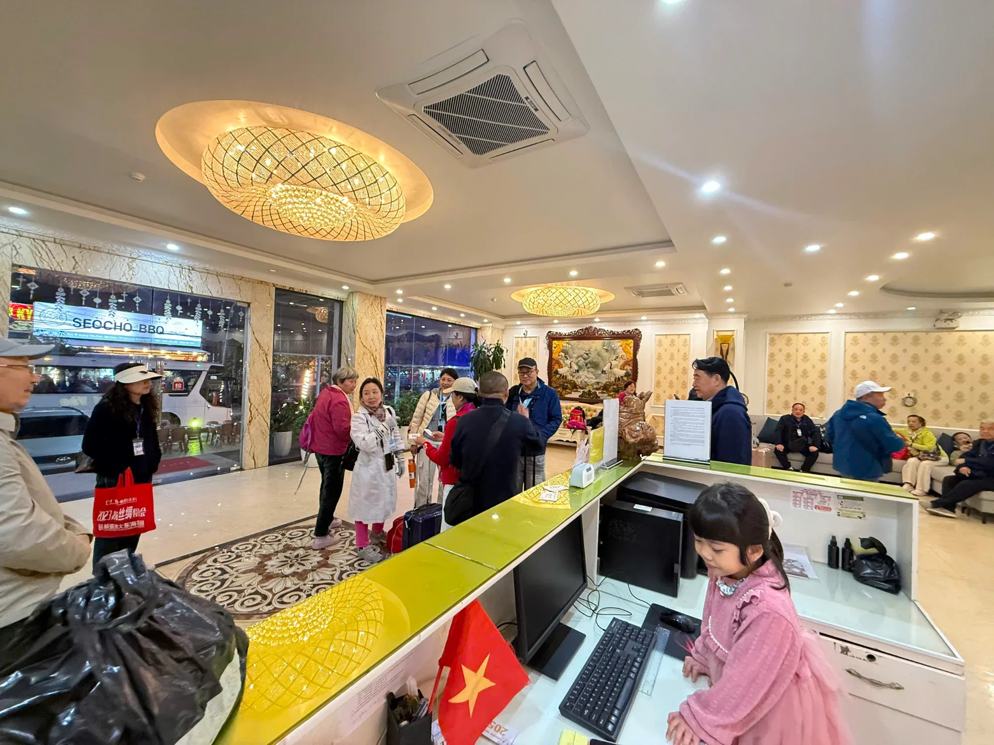 Không gian tại Phoenix Hotel Hạ Long 2